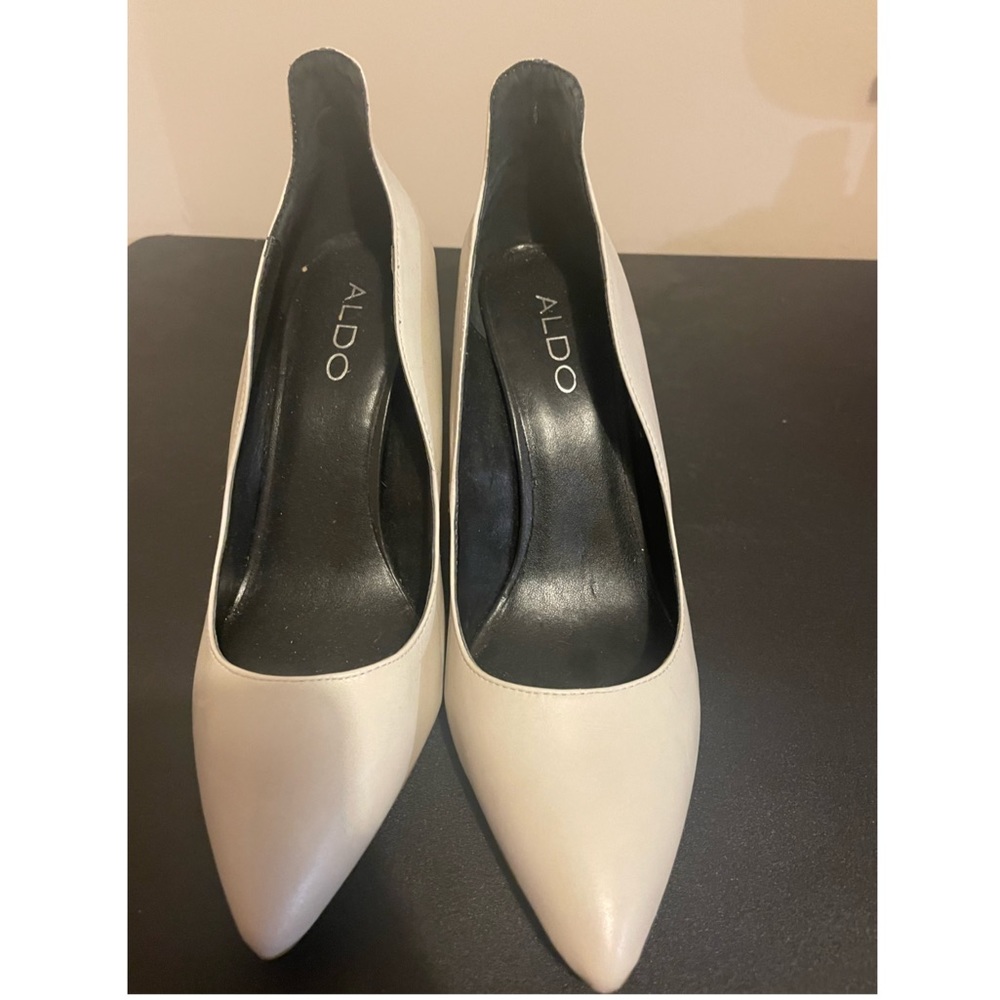 Size 8.5 Aldo